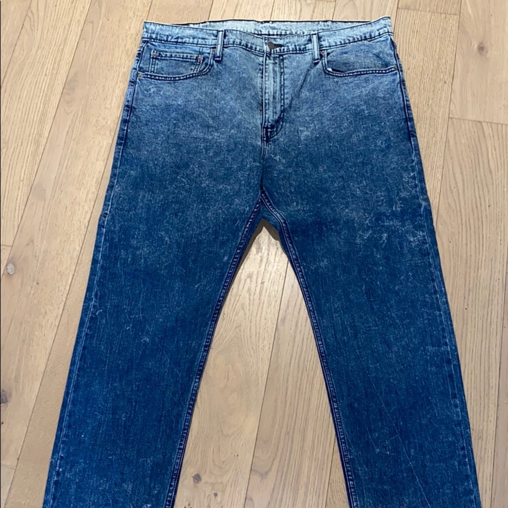 Acid washed jeans